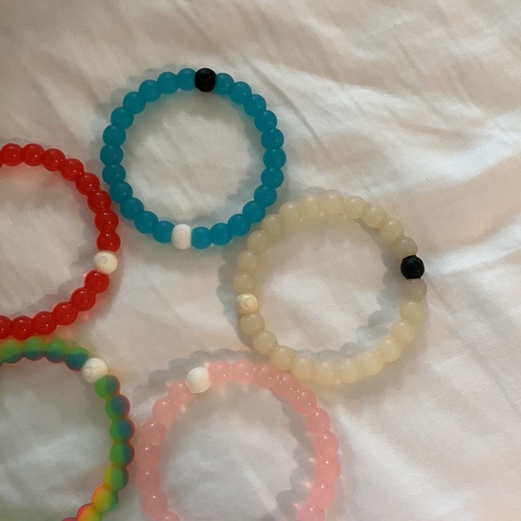 5 Lokai Bracelets Authentic - Picture 4 of 5